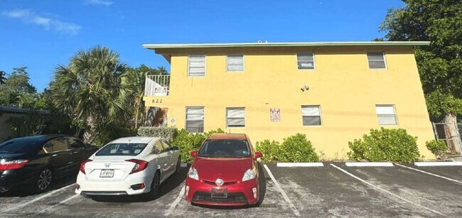Building Photo - 622 NE 14th Ave Ft. Lauderdale, FL 33304
