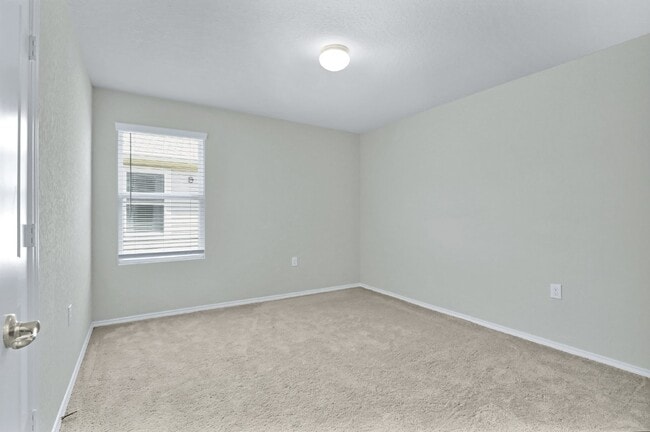 Building Photo - 6854 Hibiscus Falls