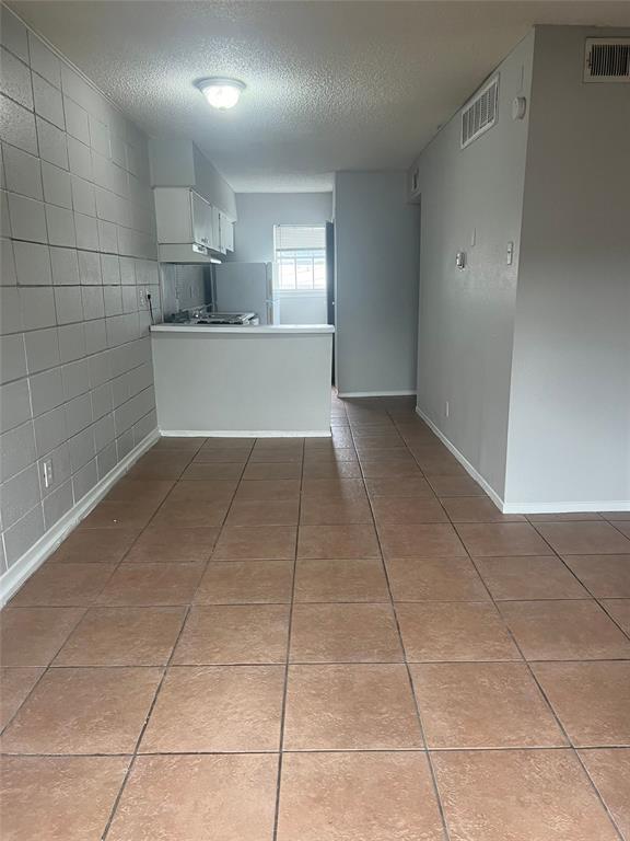 Building Photo - 311 E 31st St