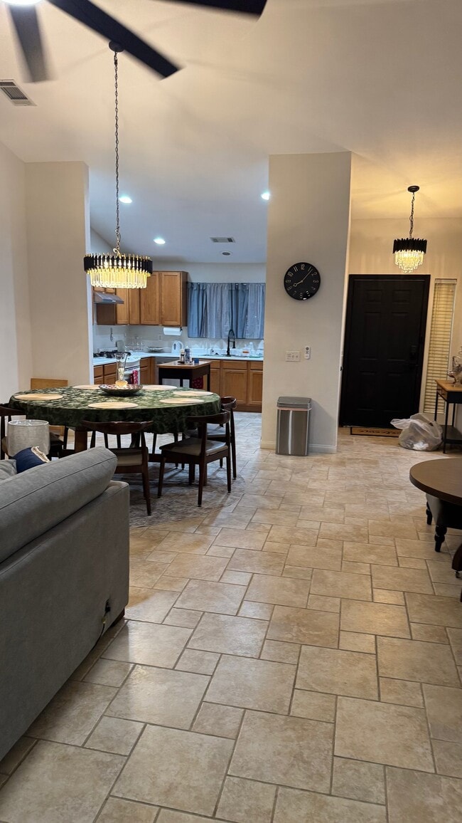 Building Photo - 73951 White Sands Dr