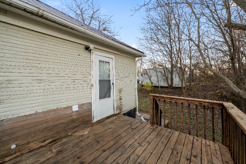 Building Photo - 319 Waverly Ave