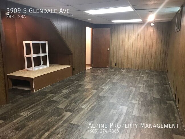 Building Photo - 3 Bed/2 Bath House For Rent!!