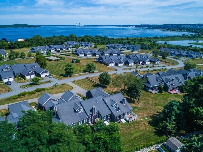 Building Photo - 243 Ferry Landing Cir
