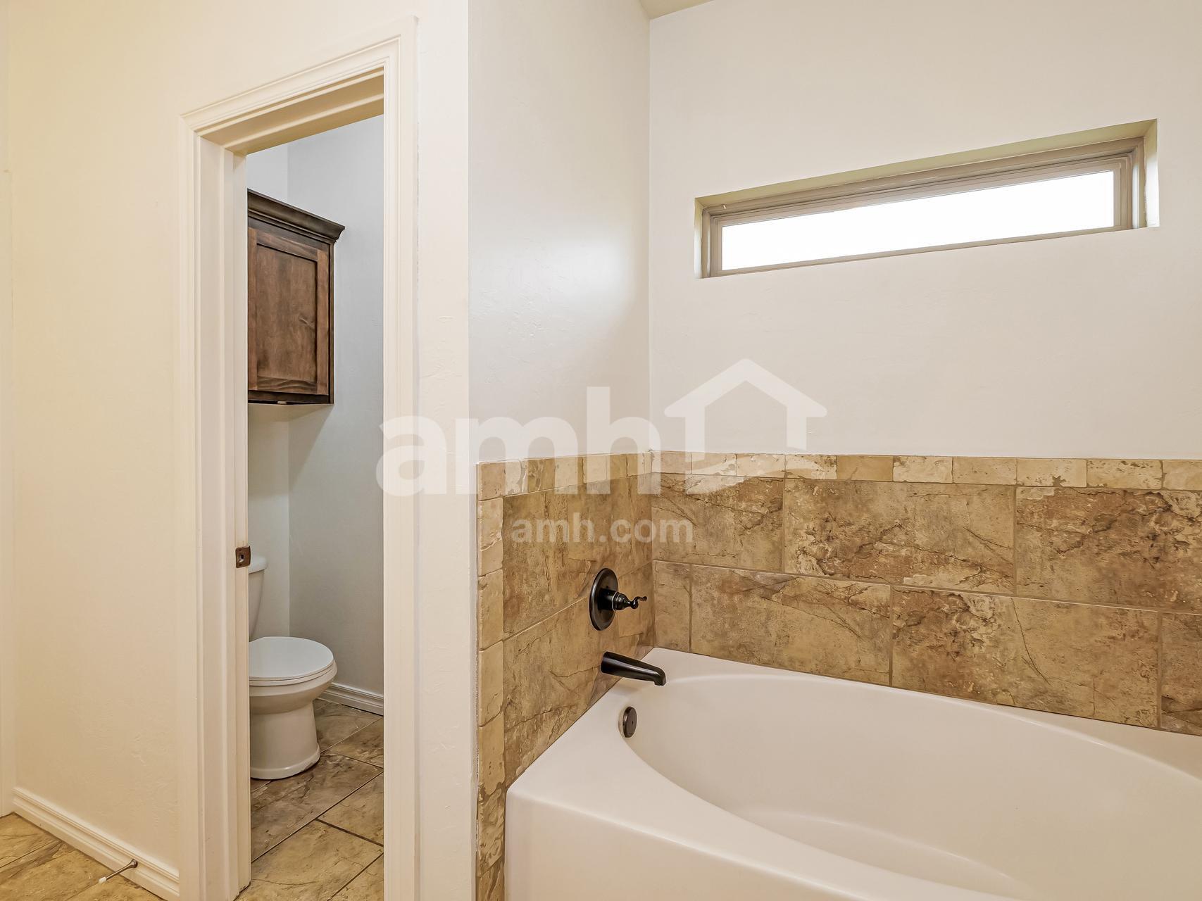 Building Photo - 4800 Limestone Dr