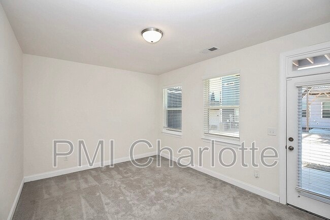 Building Photo - 10436 Glenmere Crk Cir