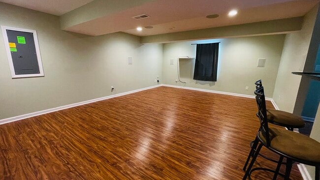 Building Photo - 16300 Brookfield View Ct