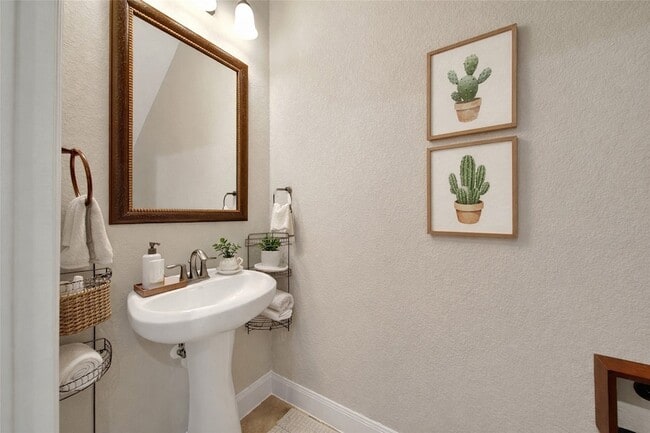 Building Photo - 9422 Pecos Pass Ct