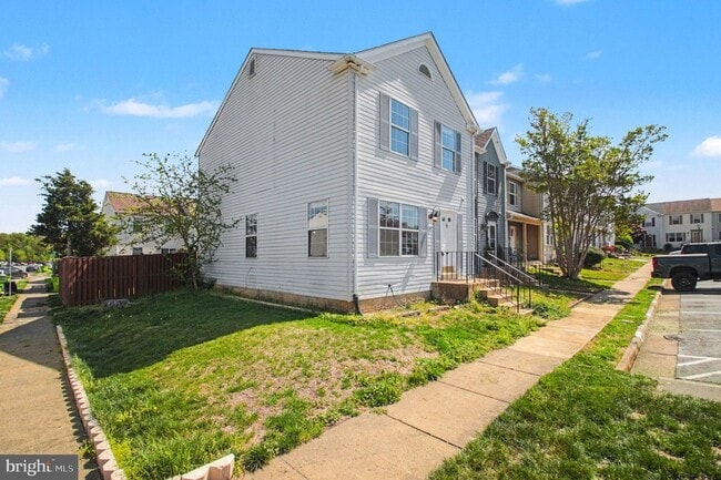 Building Photo - 3648 McDowell Ct