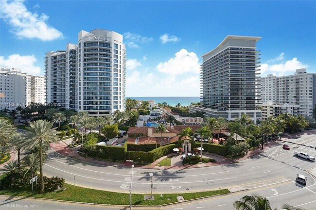 Building Photo - 5900 Collins Ave