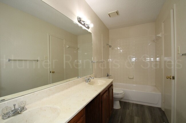 Building Photo - Welcome Home to Your Two-Story Retreat in Willow Springs!