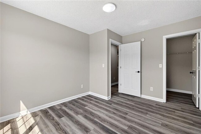 Building Photo - 1065 Maple Valley Ct