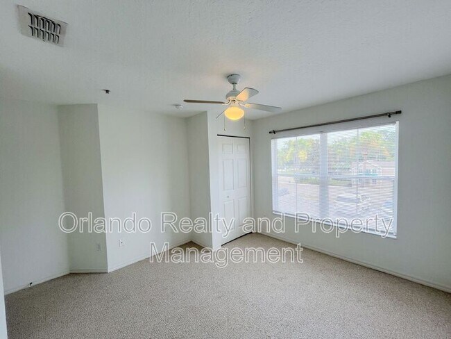 Building Photo - 2606 Lodi Cir
