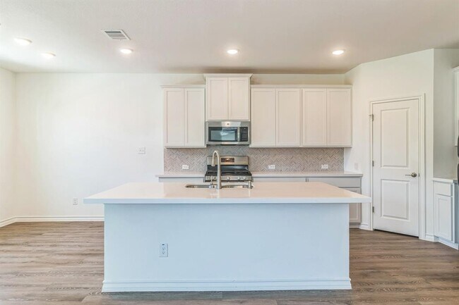 Building Photo - 116 Watkinville Rd