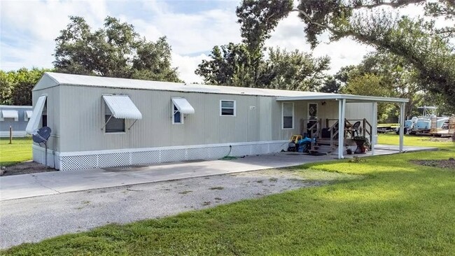 Building Photo - 2702 NW 50th Ave