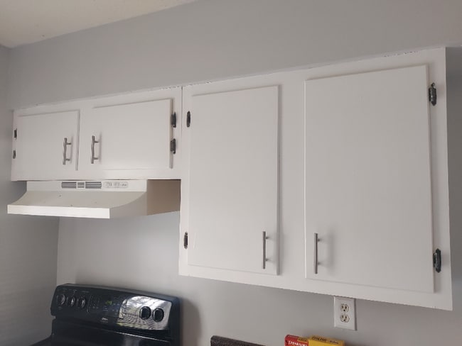 Building Photo - 797 Cavalier Dr