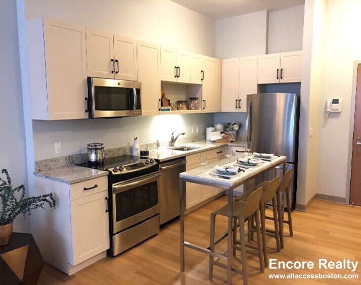 Building Photo - 161 S Huntington Ave