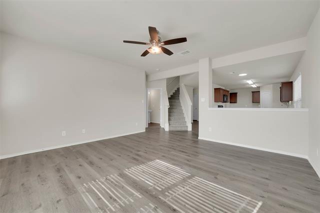 Building Photo - 2133 Meadow View Dr