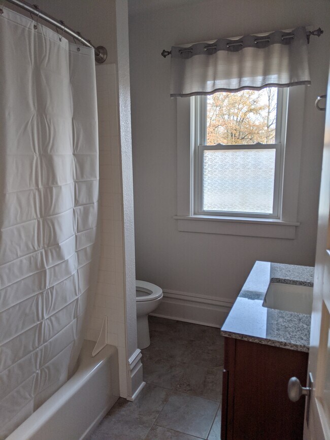 Building Photo - 328 Bessemer Ave