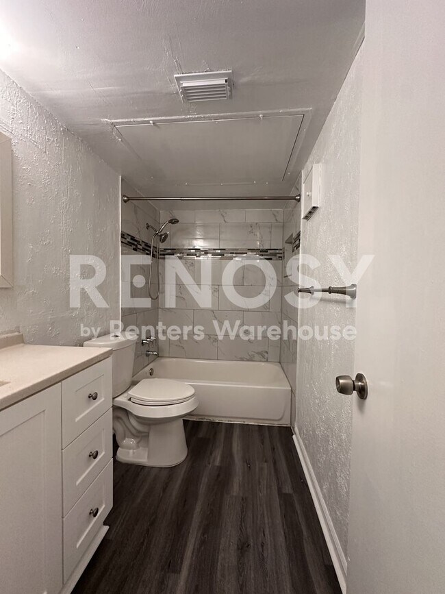 Building Photo - 4748 Old Bent Tree Ln