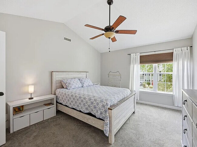 Building Photo - Earn Wealth While Leasing - Like a Homeowner - Lease to Own