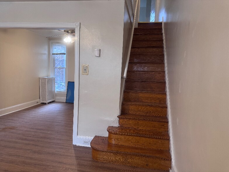 Building Photo - 2xx Widener St