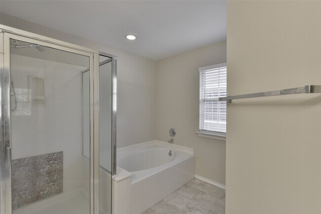 Building Photo - 6422 Encenada Green Trail