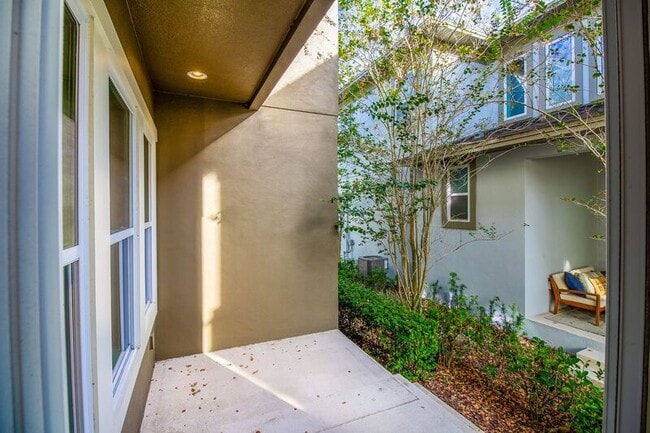 Building Photo - 14113 Walcott Avenue