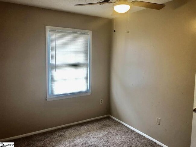 Building Photo - 3 bedroom in Greenville SC 29611