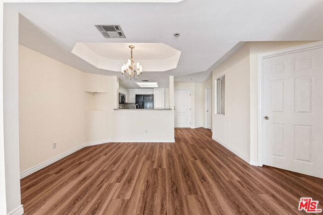 Building Photo - 4755 Templeton St