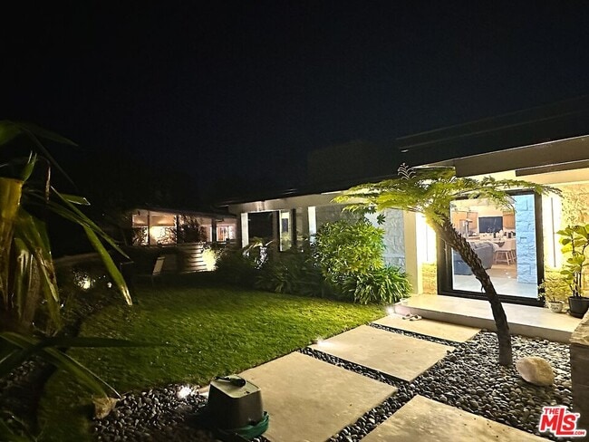 Building Photo - 1341 Charmel Pl