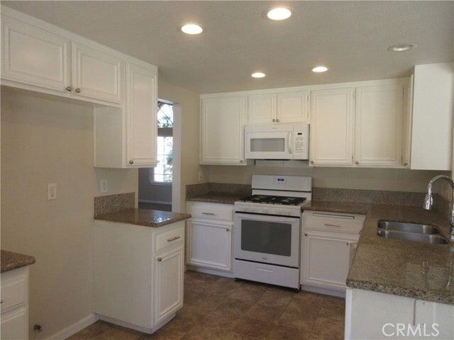 Building Photo - 19221 Okeechobee Ln