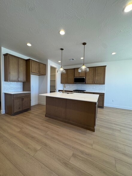 Building Photo - 663 Molveno Trl