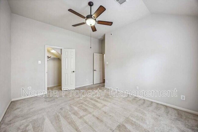 Building Photo - 23822 Wellington Ct Blvd