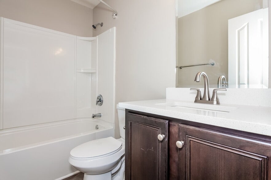 Building Photo - 4709 Brewer Dr