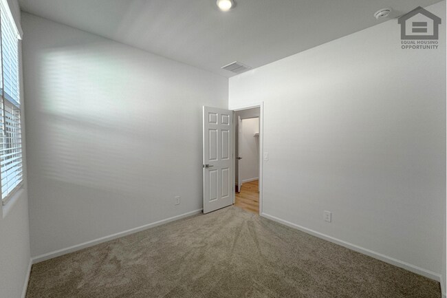 Building Photo - 4Bed/3Bath House in Northern Surprise! Ready for Immediate Move-In! -- BRAND NEW! NEVER LIVED IN!