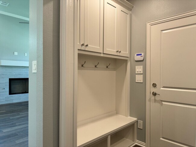 Building Photo - 448 Preston Rdg Dr