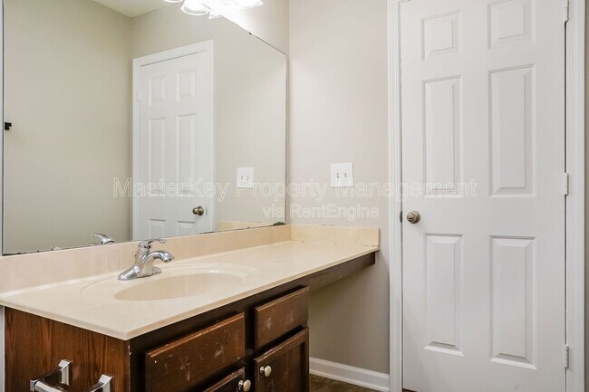 Building Photo - 1160 Rutledge Landing Dr