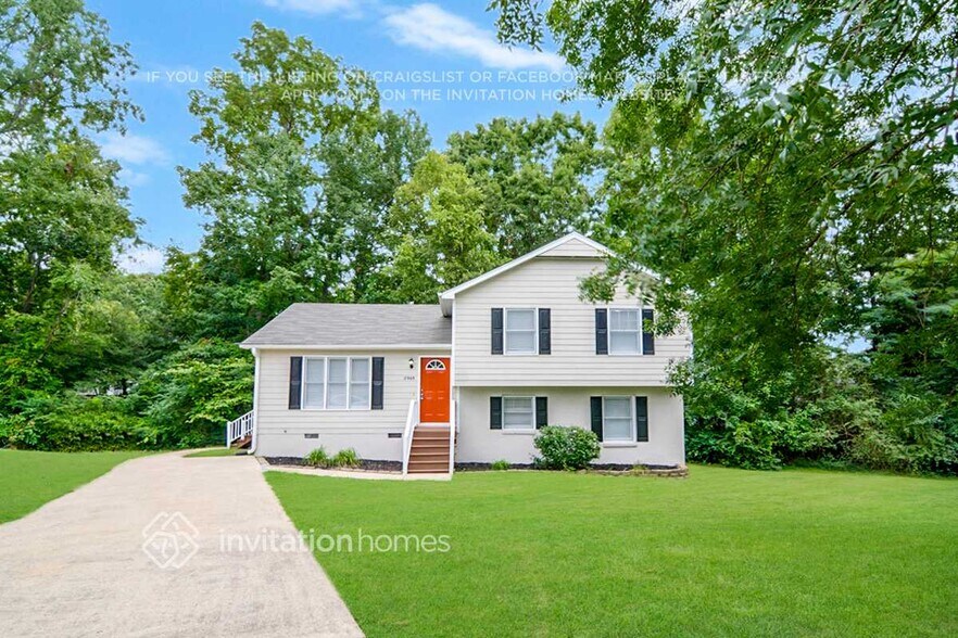 Primary Photo - 2908 Buckthorne Ct