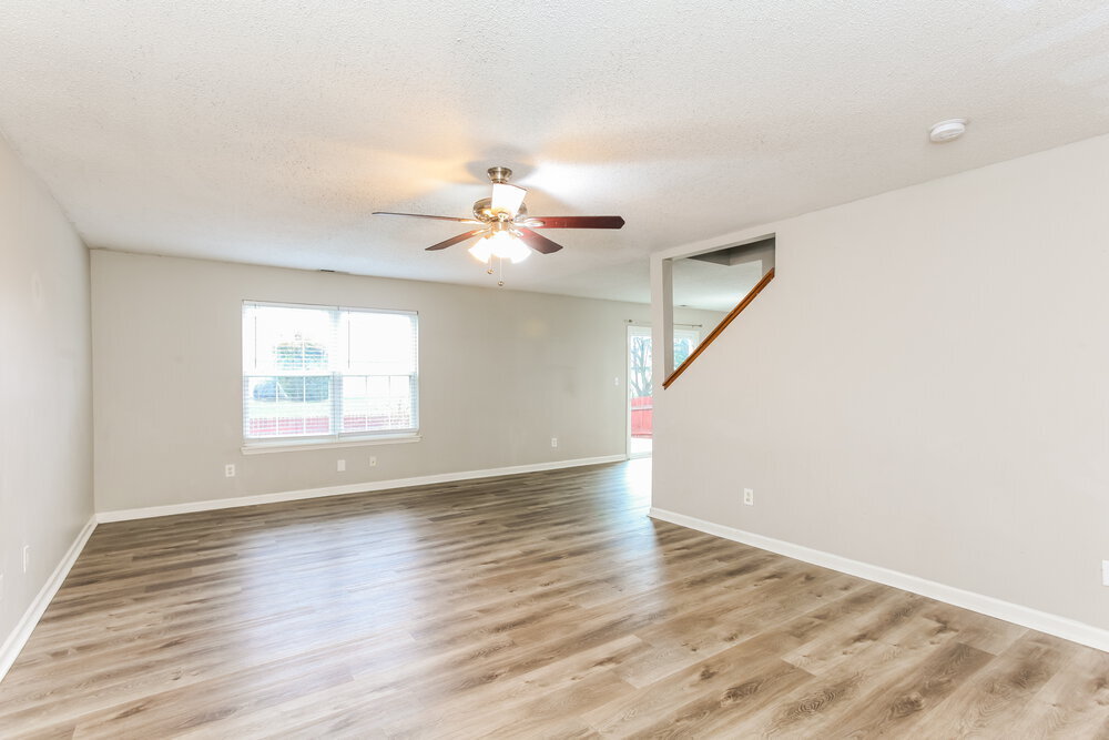 Building Photo - 10302 Draycott Way