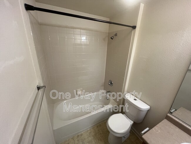 Building Photo - 5551 W 29th St
