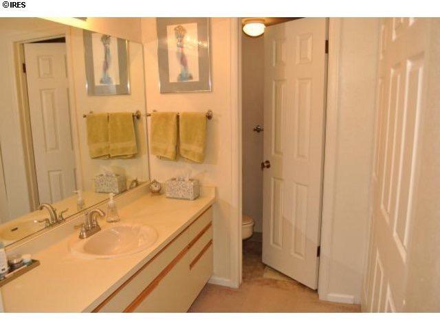 Building Photo - 20 S Boulder Cir