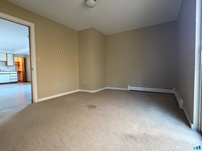 Building Photo - 278 Chamberlain Rd