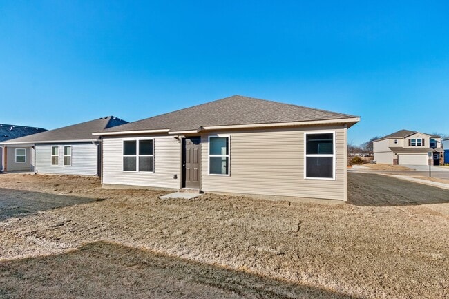 Building Photo - Brand new 3 bedroom, 2 bathroom home in Fayetteville, Arkansas