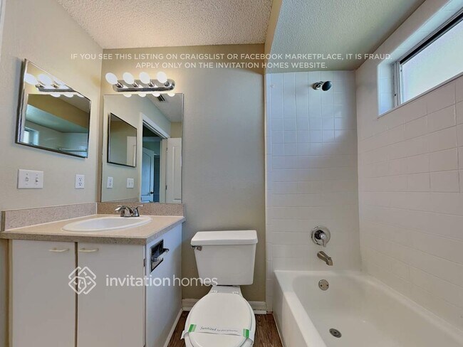 Building Photo - 1009 Aviles Ct