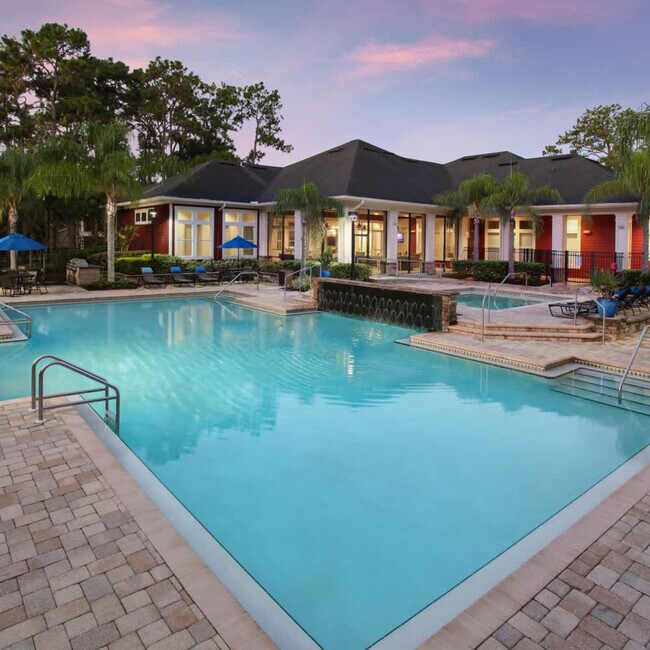 Building Photo - 1770 Bearberry Cir