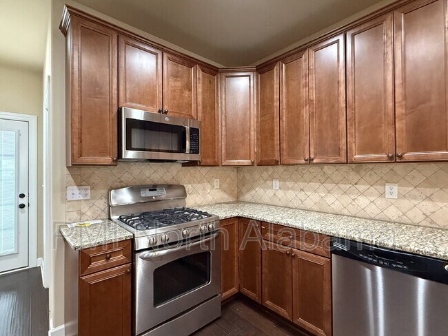 Building Photo - 1012 Scarlet Woods