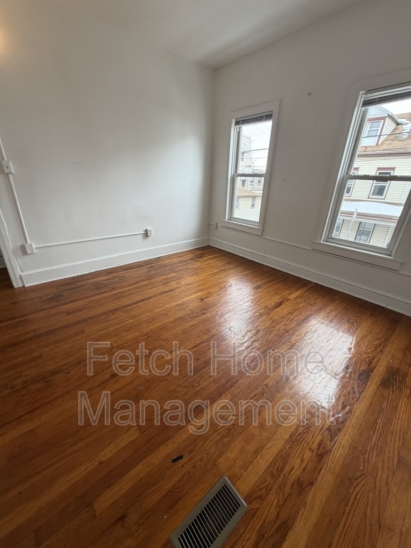 Building Photo - 30 N Franklin St