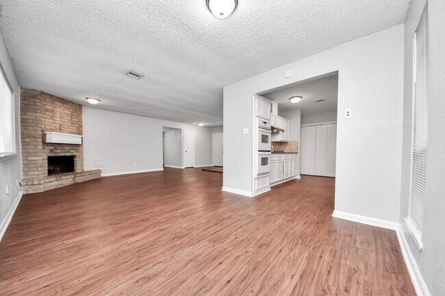 Building Photo - 16714 Britford