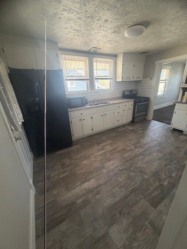 Building Photo - 500 Mount Vernon Ave