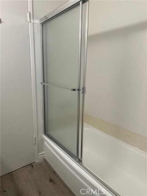 Building Photo - 4533 Colbath Ave